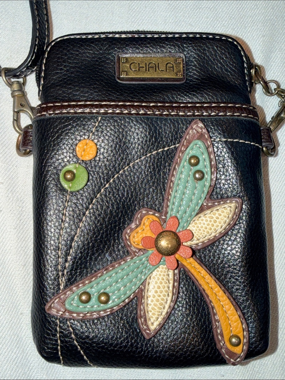 EUC Chala Cell Phone Purse Crossbody Vegan Leather Converts DRAGONFLY Black gift